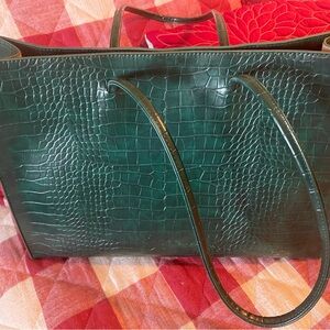 Structured Croc-Embossed Tote Bag in Dark Green